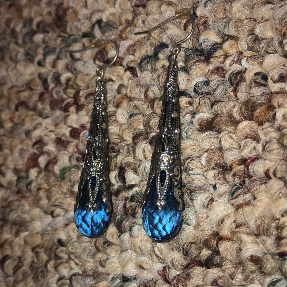 Earrings - Picture 2 of 2